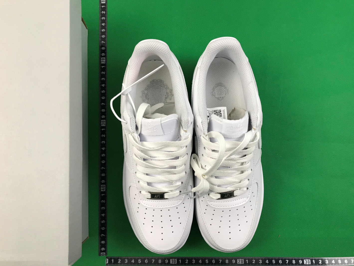 Nike Shoes (2 Colorways) qc 1