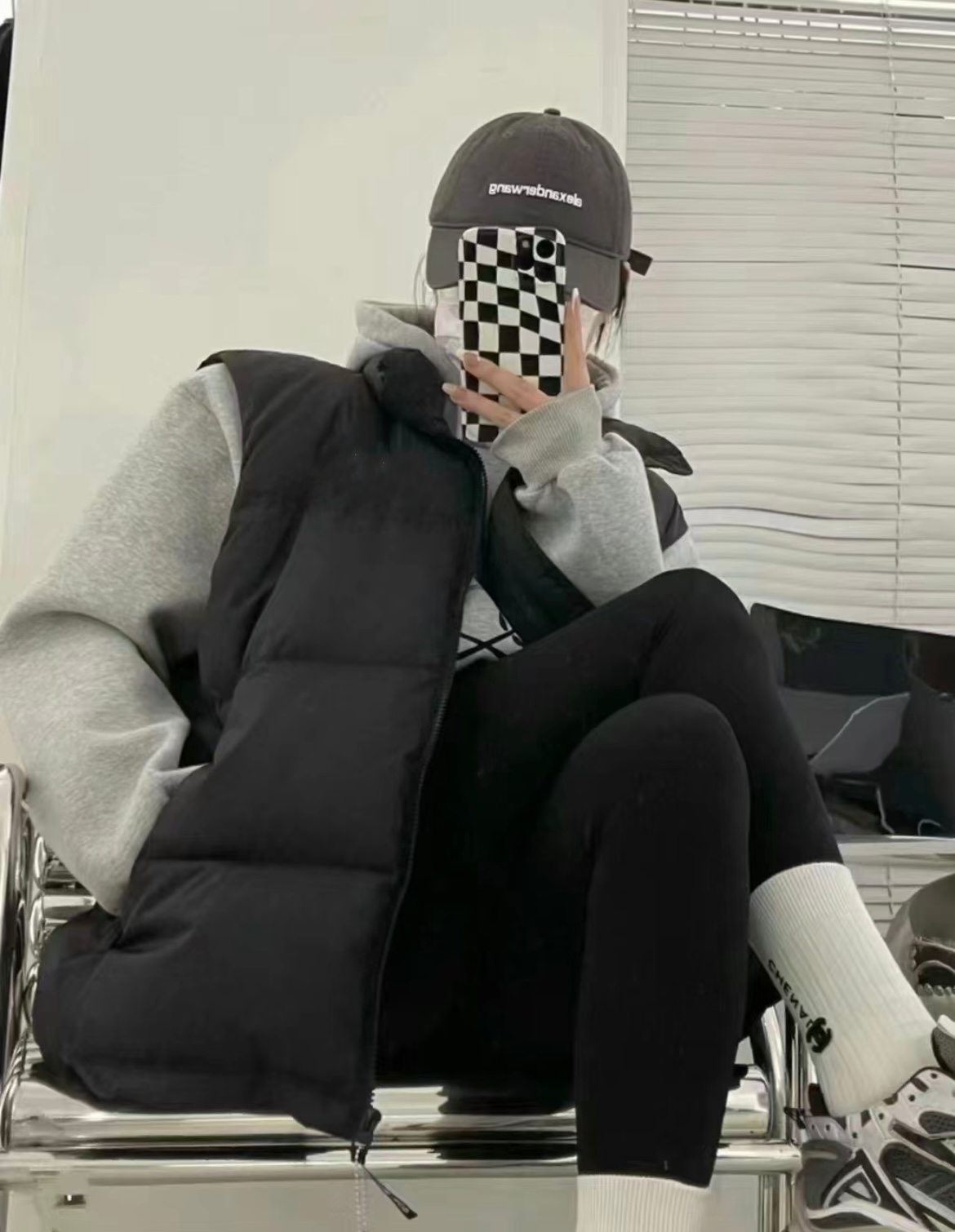 Color Block Puffer Vest qc 1