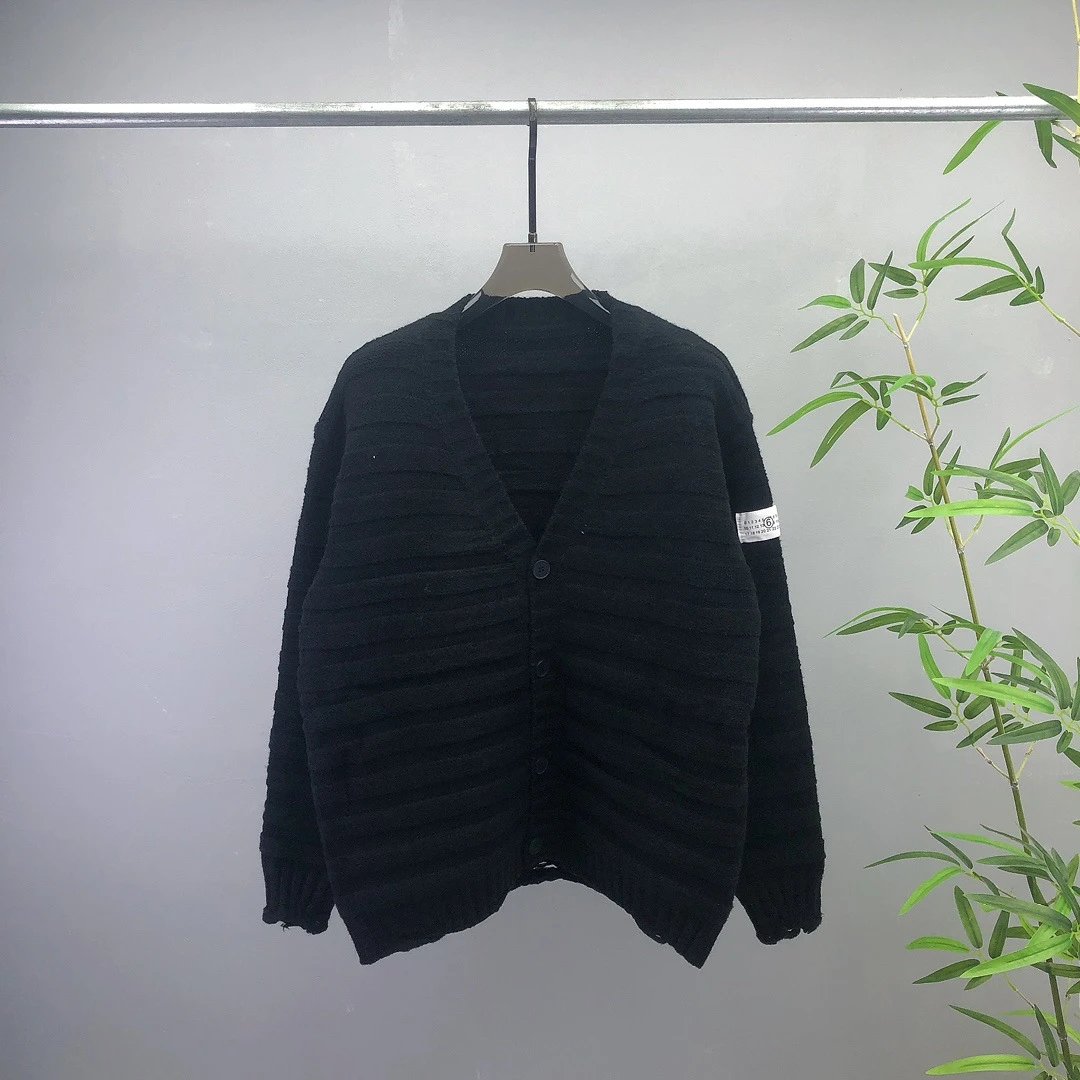 Distressed Cardigan qc 2