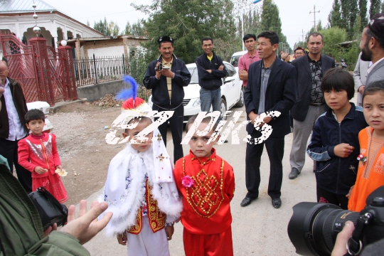 Uighur Children