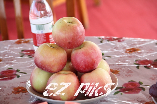 Fruit Arrangement