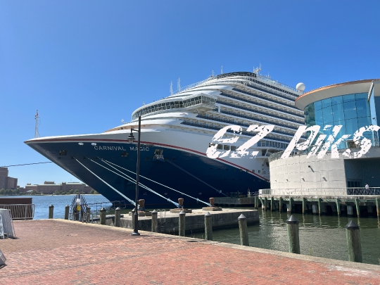 Cruise Liner