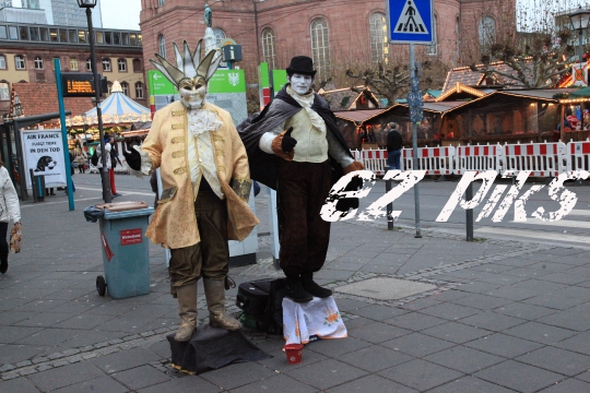 Street Performers