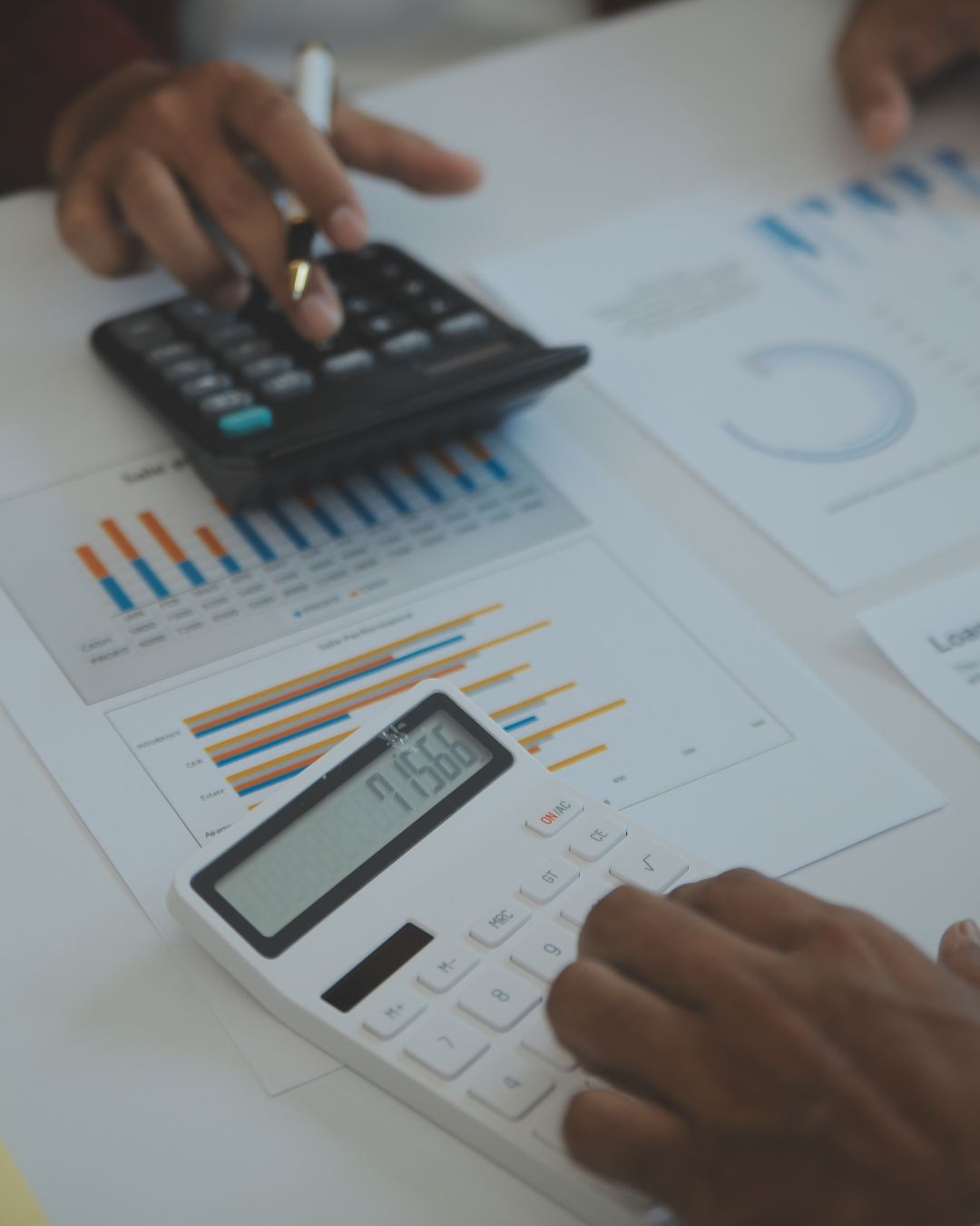 Creating a realistic budget using expense tracking information