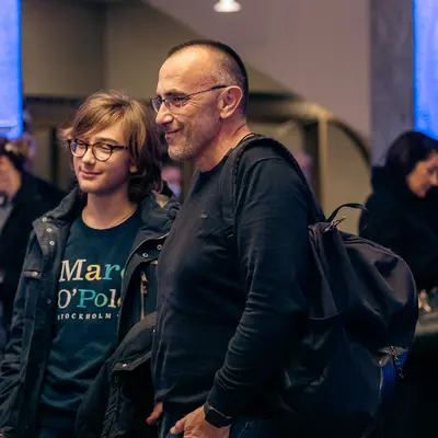 Idem putem pa zagrlim drvo — 10