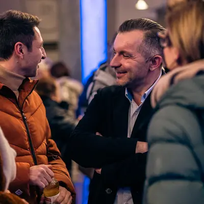 Idem putem pa zagrlim drvo — 12