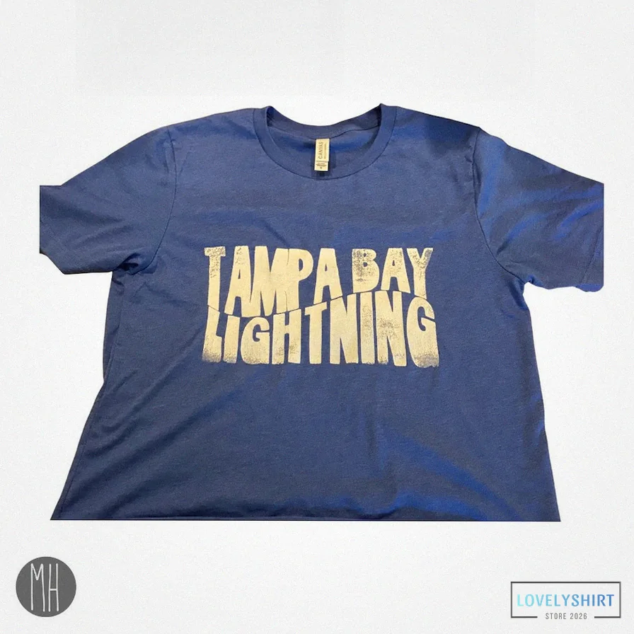 Lovelyshirt - Printed T - Shirt - Retro Tampa Bay Lightning T