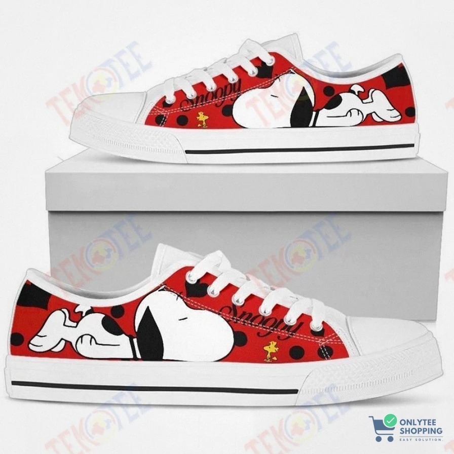 Onlytee - Custom Sneakers - Mens Womens Snoopy Unisex Low Top Sneakers Trending Brand Low Top Shoes Custom Print Footwear Converse Sneakers Tmt379