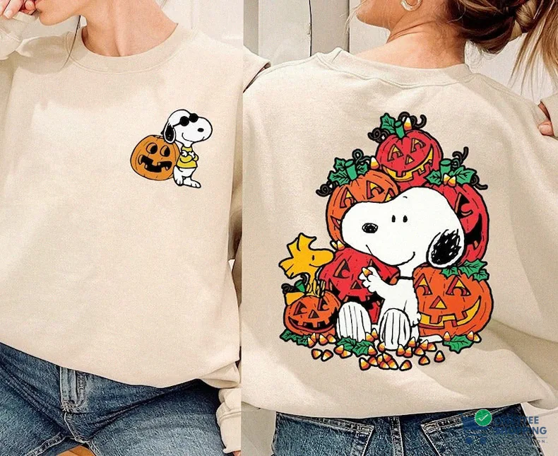 Onlytee - Fleece Sweatshirt - Retro Halloween Sweatshirt - Vintage Snoopy Fall Hoodie - Dog Autumn Pumpkin Shirt - Retro Halloween T - Shirt - Peanuts Cute Halloween - Fall Shirt