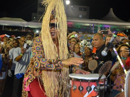 carlinhosbrown1sandro-honoratoagenciafpontesdiv-426x320