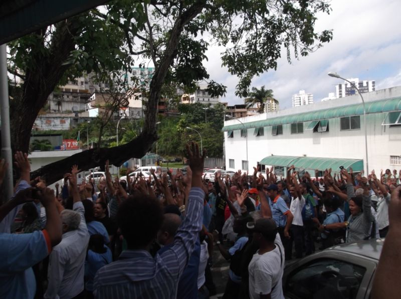 Servidores da Transalvador decretam greve  Foto Luciano Sena