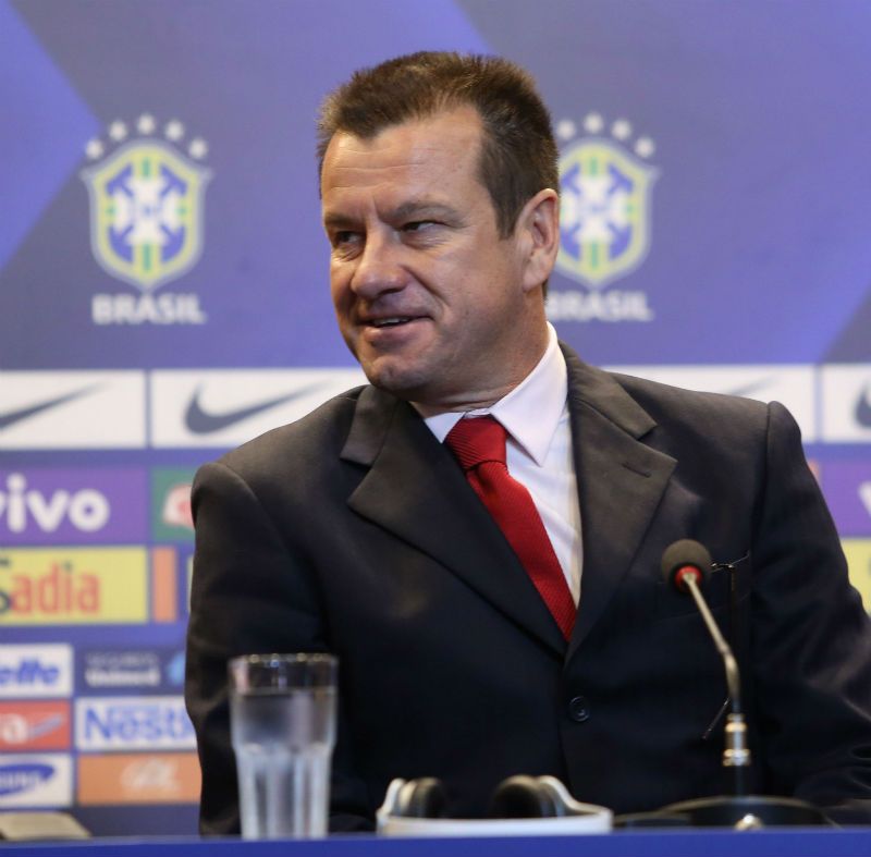 Dunga diz que vai aliar talento e planejamento na seleção brasileiro