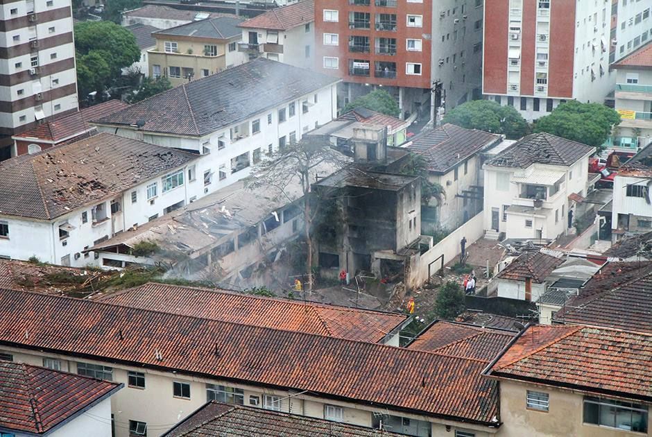 Jato caiu nesta quarta-feira em Santos