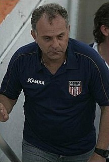 Toninho Cecílio assume o Criciúma hoje