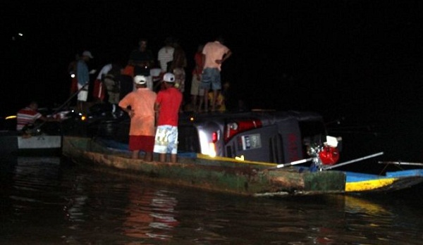 Acidente ônibus(4)