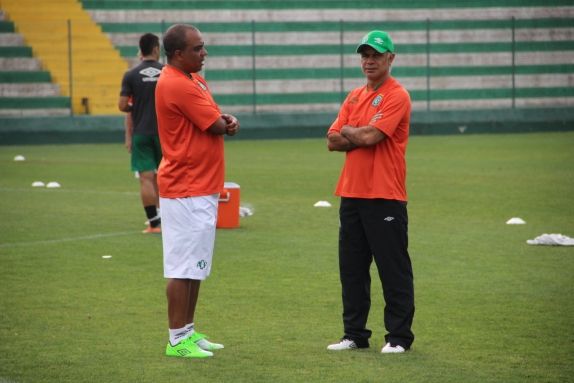 Jorginho (D) e Anderson Lima deixaram a Chapecoense nesta segunda-feira