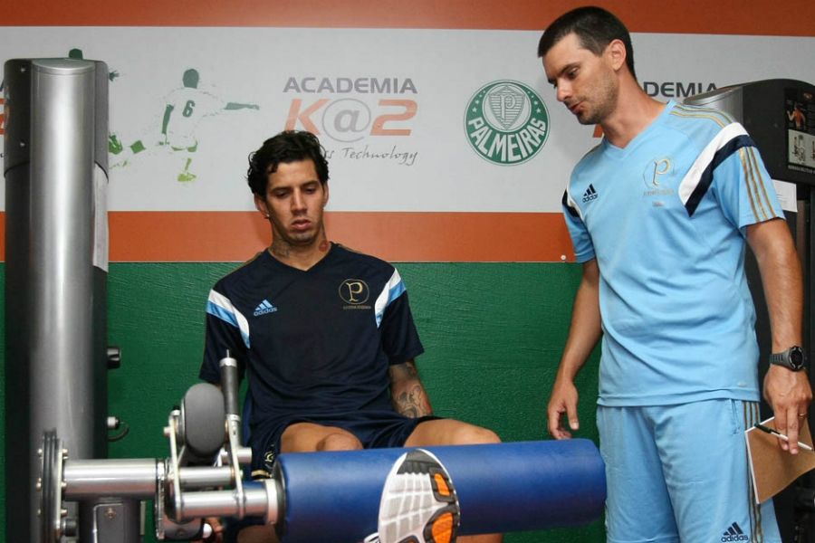 Victor Ramos comemorou o acerto com o Palmeiras