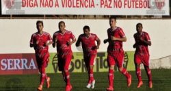 1044,vacilou-vitoria-decepciona-e-so-empata-em-1-a-1-com-lanterna-mogi-mirim-2