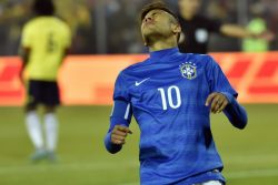 Neymar teve atuação apagada na derrota do Brasil