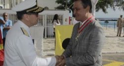 1822,rui-costa-e-condecorado-pela-marinha-durante-comemoracoes-do-dois-de-julho-2