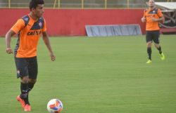 aratu-online-esportes-Vitória-se-prepara-para-jogo-contra-Boa-Esporte-e-filho-de-ídolo-é-relacionado-veja-lista-620x400