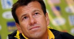 3725,dunga-convoca-24-jogadores-para-amistosos-trio-ex-vitoria-e-destaque-2