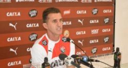 6589,vitoria-se-prepara-para-jogo-contra-o-boa-mancini-exalta-efeito-barradao-2 (1)