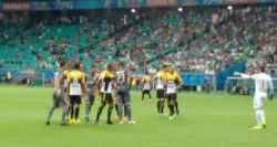 7096,kieza-marca-no-fim-e-bahia-vence-o-criciuma-por-1-a-0-na-serie-b-2