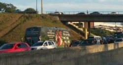 11645,onibus-da-banda-vingadora-fica-retido-em-blitz-da-pm-2