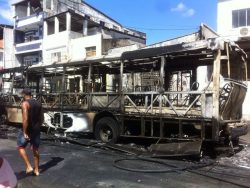 onibus_queimado