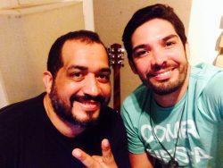 Kiko ao lado de Emanuel Dias, produtor musical de nomes como Wesley Safadão e Aviões do Forró. Emanuel acompanhou Kiko na gravação das músicas inéditas do novo disco do Forrozão