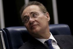 Presidente do Senado, Renan Calheiros, durante sessão da Casa