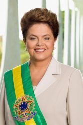 Dilma Rousseff em foto oficial