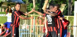 rubro-negros-comemoram-gol-marcado-por-diego-renan-no-ba-vi-1462133691747_615x300