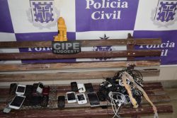 objetos-encontrados-na-custodia-em-brumado-foto-site-brumado-noticias-01