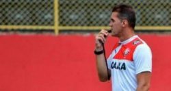 10531elenco-do-vitoria-se-reapresenta-amanha-e-sem-caras-novas-2-250x133