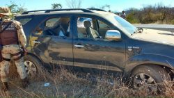 f07df5ea-aa19-421b-b4a1-6e52bf24fb60 CARRO ROUBADO E TOMBADO 1