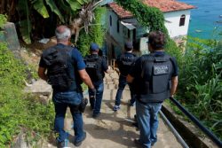 Ação da Policia contra o Tráfico de Drogas na Gamboa Foto: Elói Corrêa/GOVBA