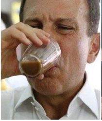 joao-doria-comendo