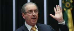 Brasília - Eduardo Cunha faz sua defesa no plenário da Câmara dos Deputados antes de iniciar a votação de sua cassação (Fabio Rodrigues Pozzebom/Agência Brasil)