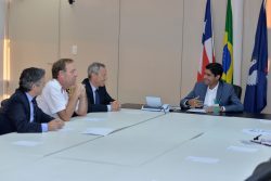 2016-10-18_prefeito-acm-neto_embaixador-espanha-manuel-de-la-camara_foto-max-haack_agecom-46