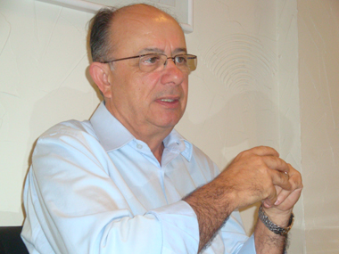 jose_ronaldo_gesticula_entrevista_foto_tiagomelo_jpg3-1 (2)
