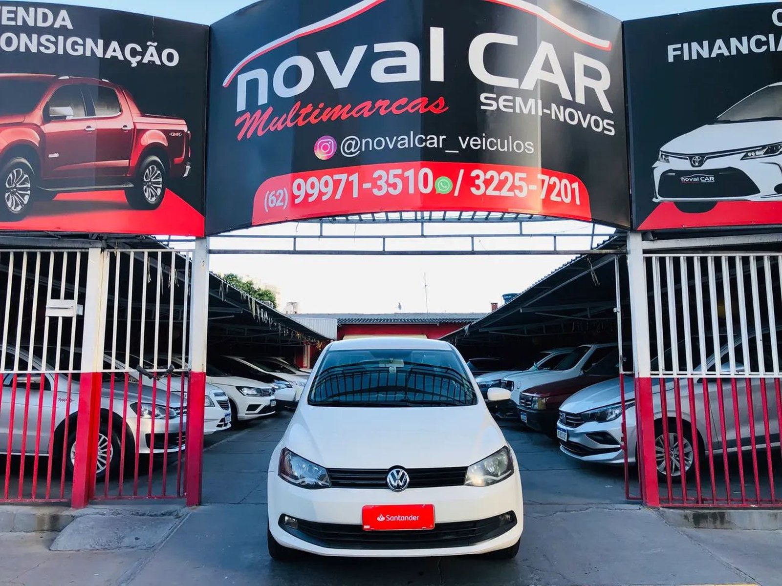 Volkswagen Voyage 1.0/1.0 City MI Total Flex 8V 4P 2013