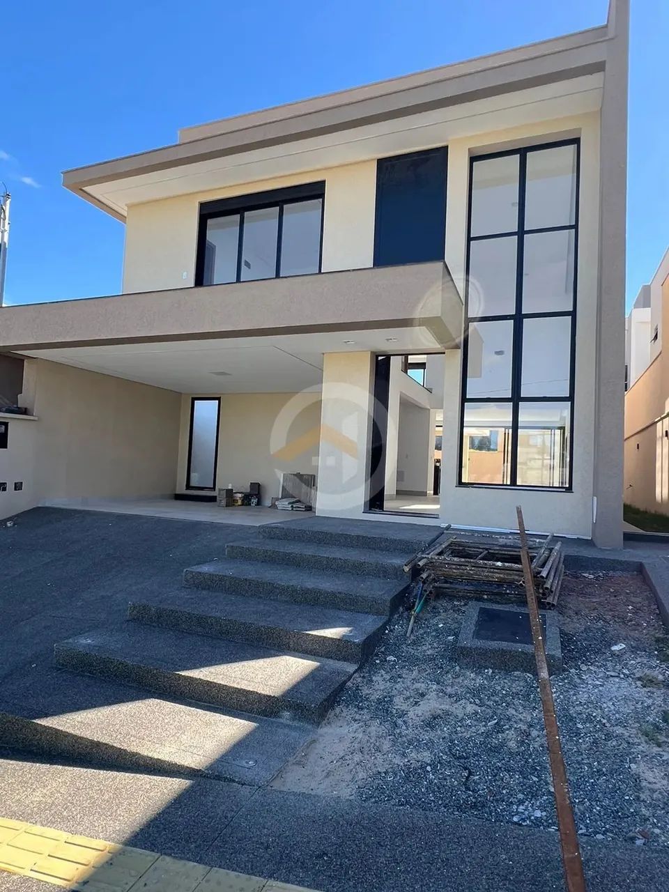 Casa Alto Padrão - no Jardins Bolonha: 3 Suítes e Lazer Completo