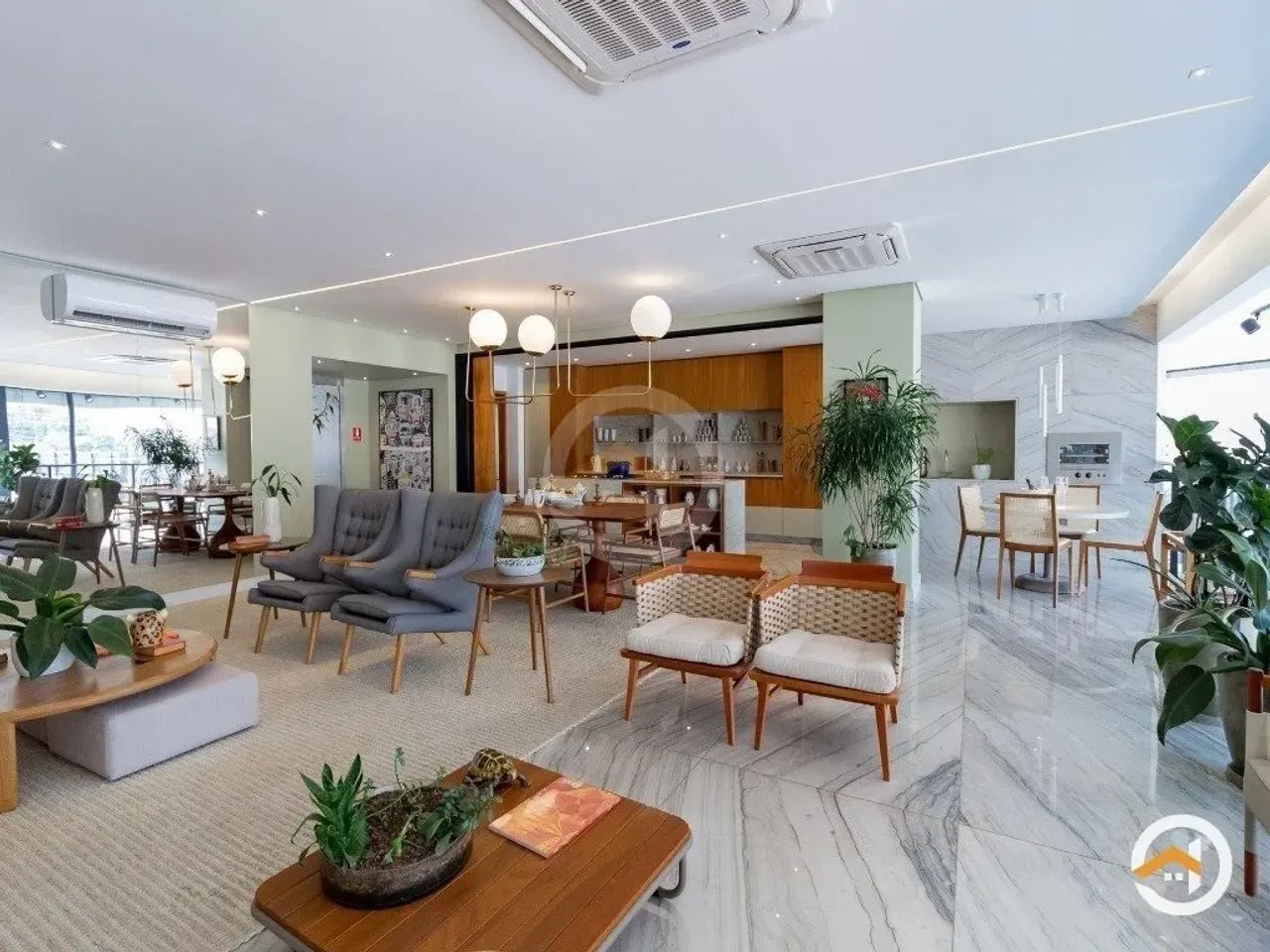 Apartamento de 4 quartos no Setor Bueno Goiânia proximo ao Parque Vaca Brava