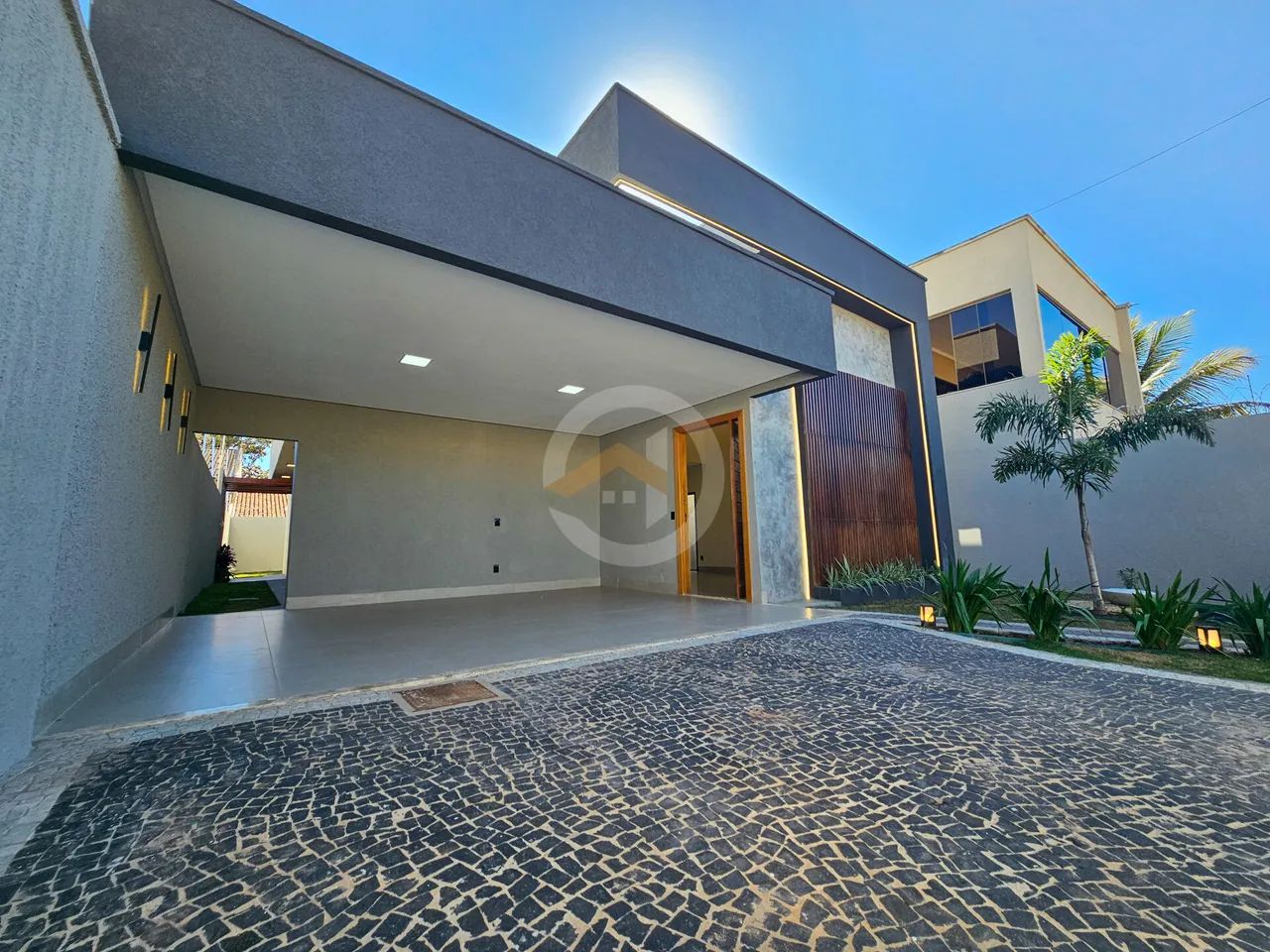 Casa 3 suites plenas com closet a venda, Setor Tres Marias em Goiania