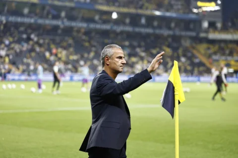 Ben, Fenerbahçeliyim. Tribünlerden gelen Fenerbahçe’nin evladıyım. Bize vermiş o