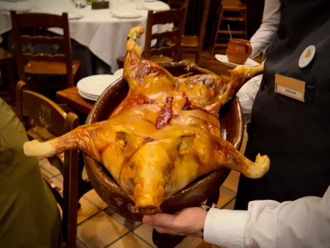 They say this is the best cochinillo in Spain 🐷 

The pinoy in me is missing Mr
