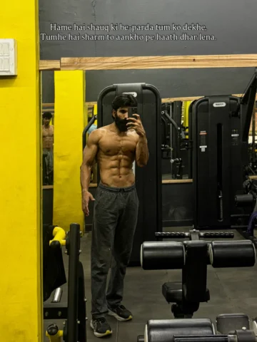 woh shehar mein hai yehi bohat hai
kis ny kaha mery ghar mein hi thehray

#gym #