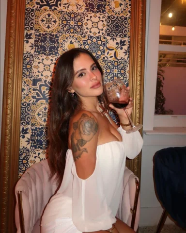 Wine & dine